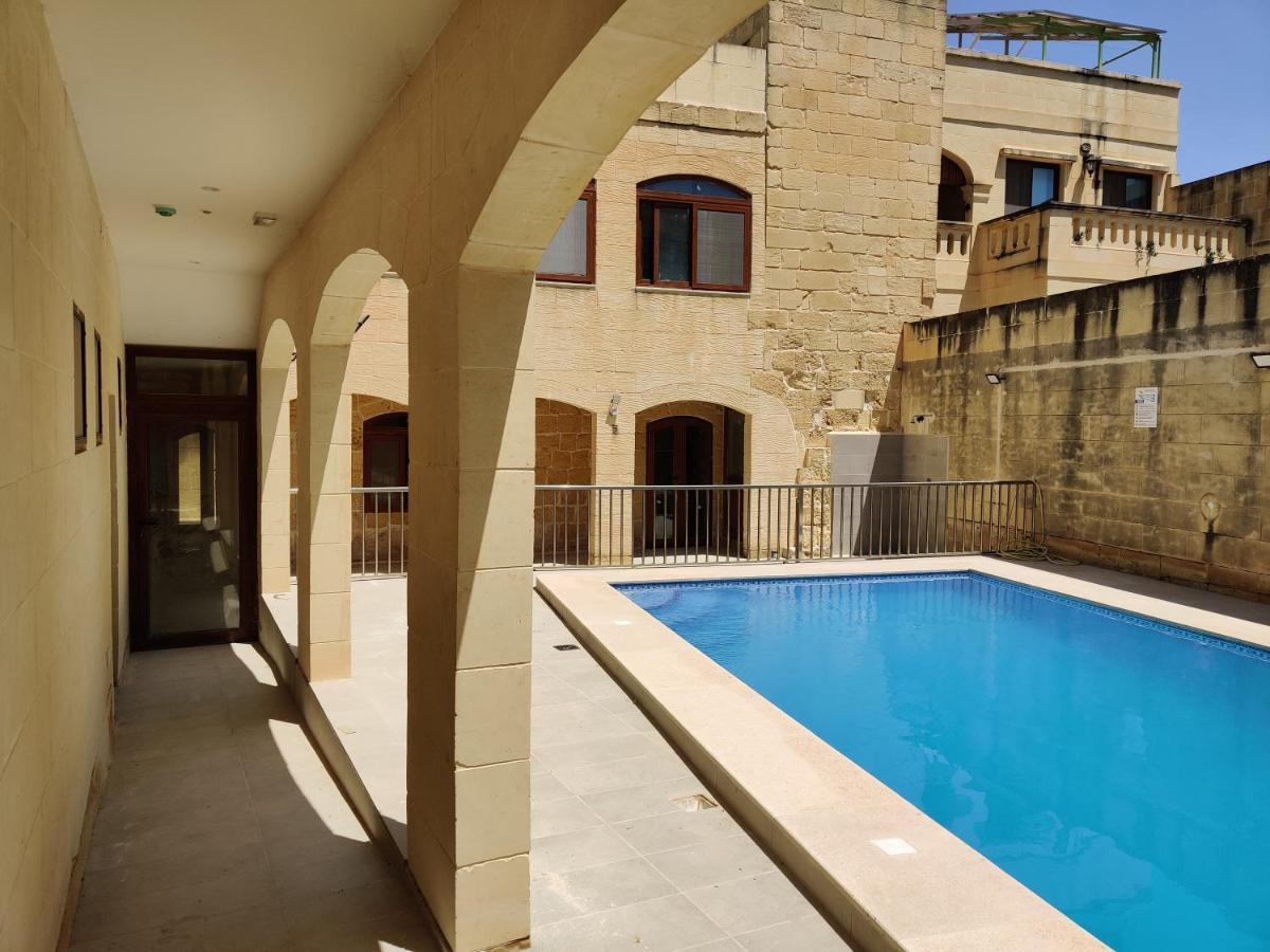 Country Inn Sannat Exterior foto