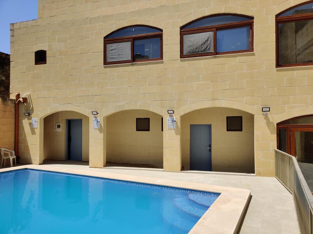 Country Inn Sannat Exterior foto